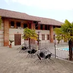 Agriturismo I Tre Camini * 레이니