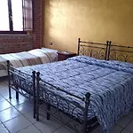 B&B Agriturismo I Tre Camini 레이니