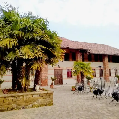 Agriturismo I Tre Camini فندق مبيت وإفطار *