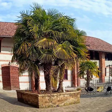 Agriturismo I Tre Camini Bed & Breakfast *