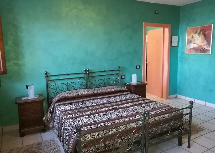 Agriturismo I Tre Camini Bed & Breakfast *