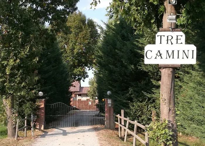 Agriturismo I Tre Camini Bed & Breakfast *